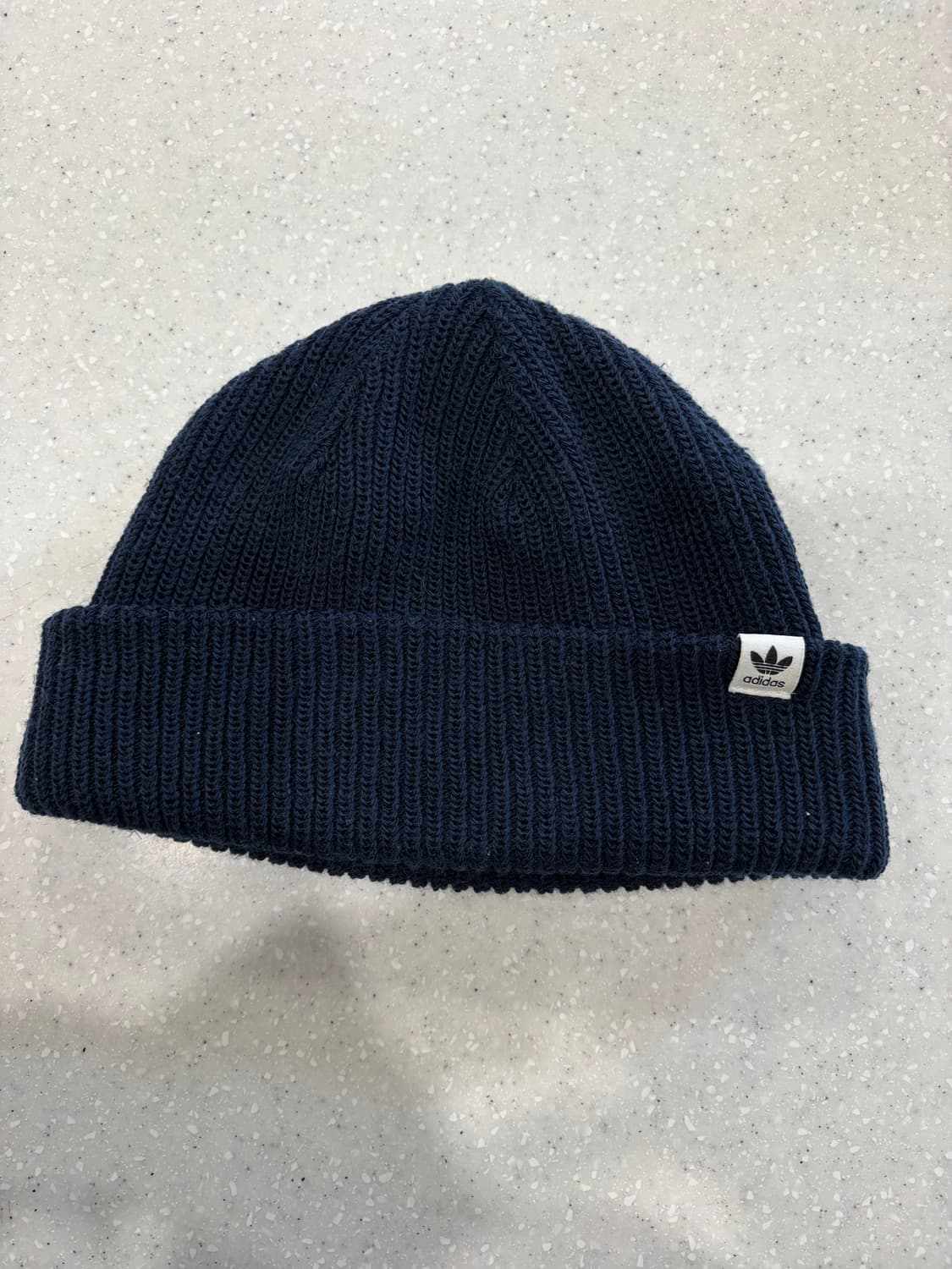 44. 아디다스 비니 상품이미지1