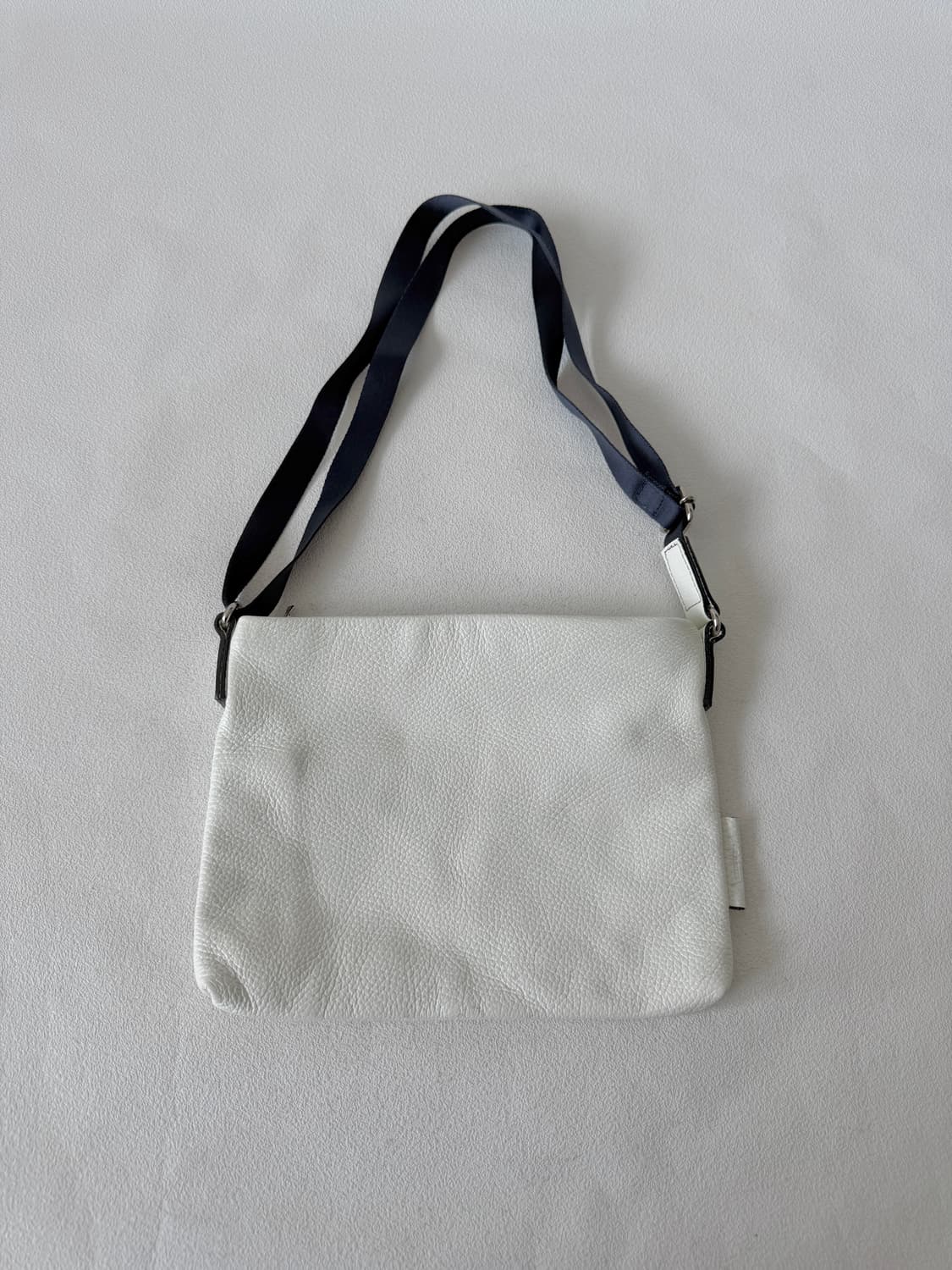 L.E.D.BITES 레더 크로스백 상품이미지4