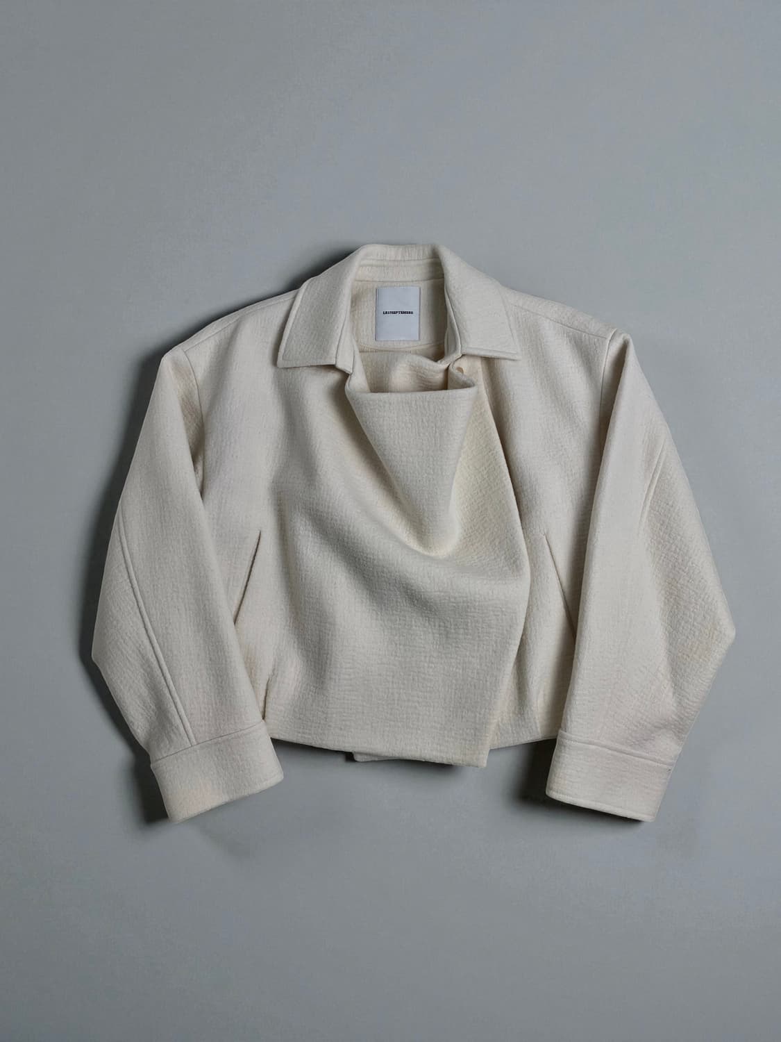 (W)르917 르셉템버 울 드레이프 크롭 자켓 아이보리 34사이즈 상품이미지1