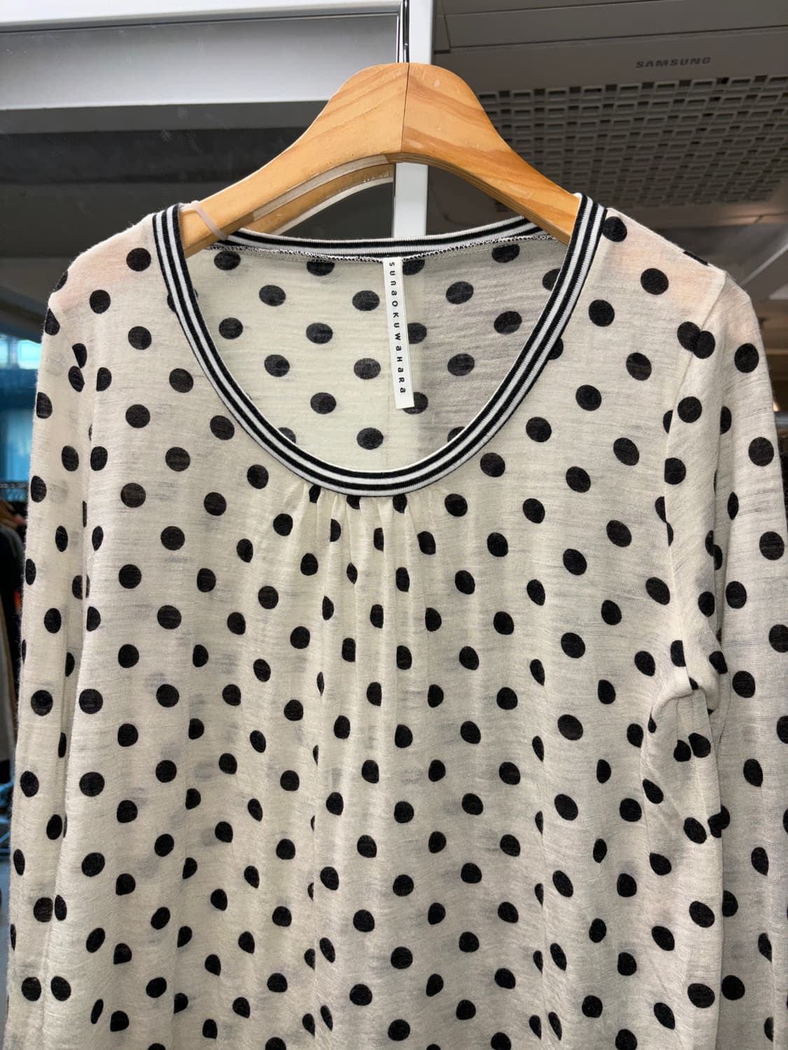 스나오 쿠와하라 도트 니트 상품이미지3