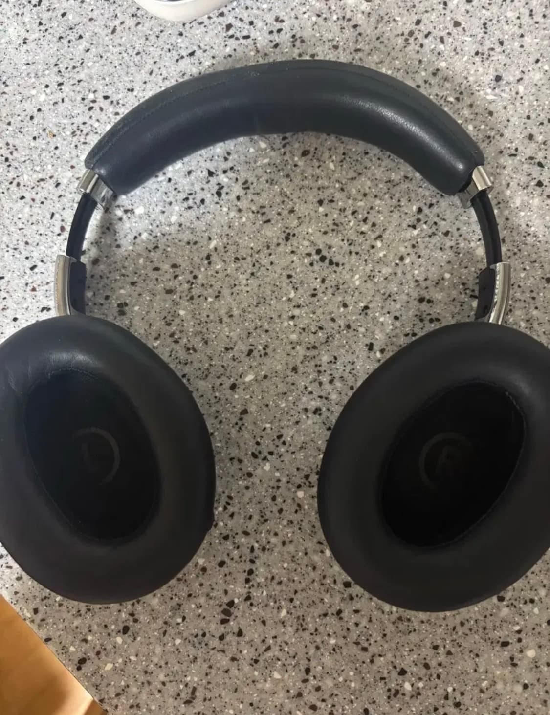 몽블랑 헤드셋 상품이미지3