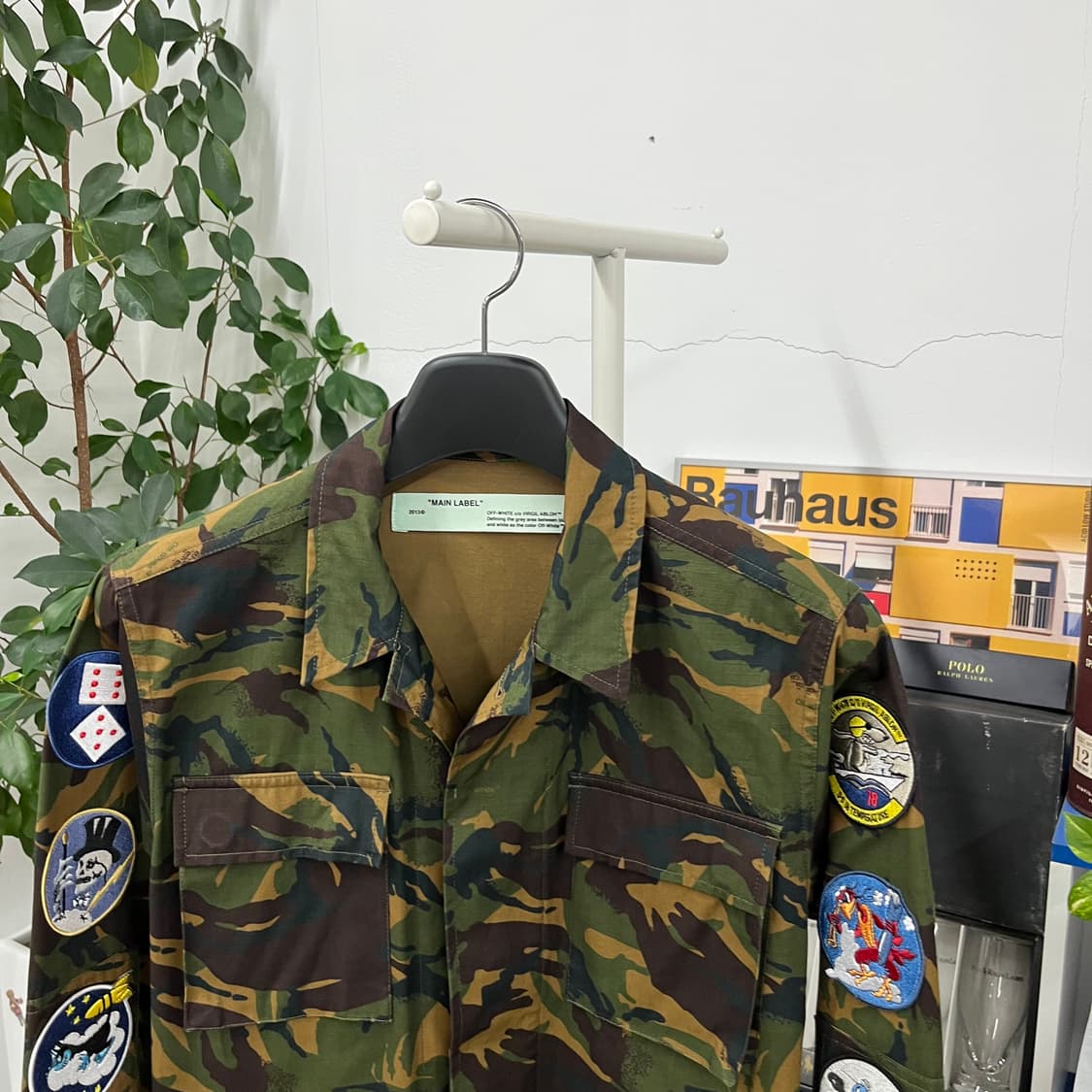 오프화이트 카모플라주 필드자켓 XXS 상품이미지2