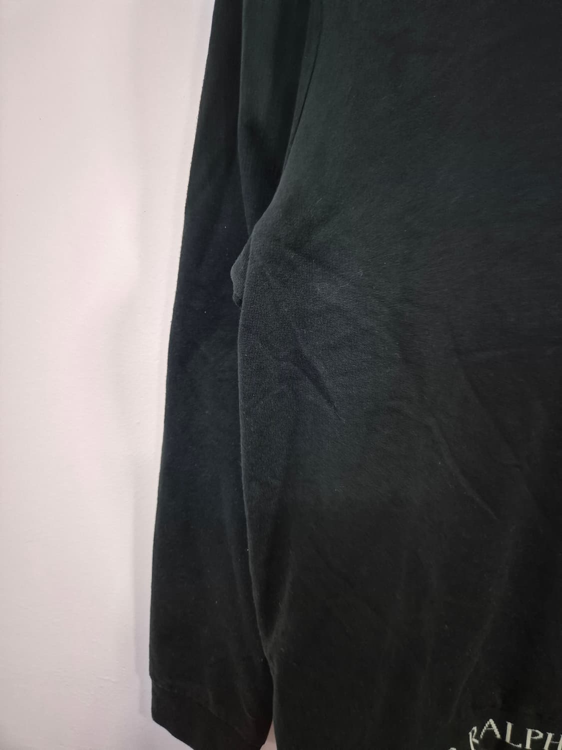 폴로 하단 텍스트로고 블랙 맨투맨 상품이미지3