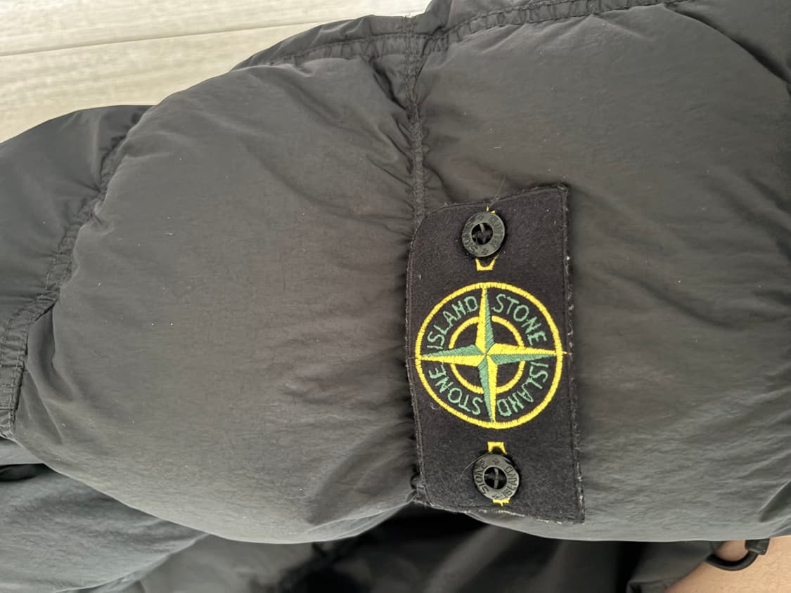 스톤아일랜드 24FW 크링클랩스 패딩 L 상품이미지3