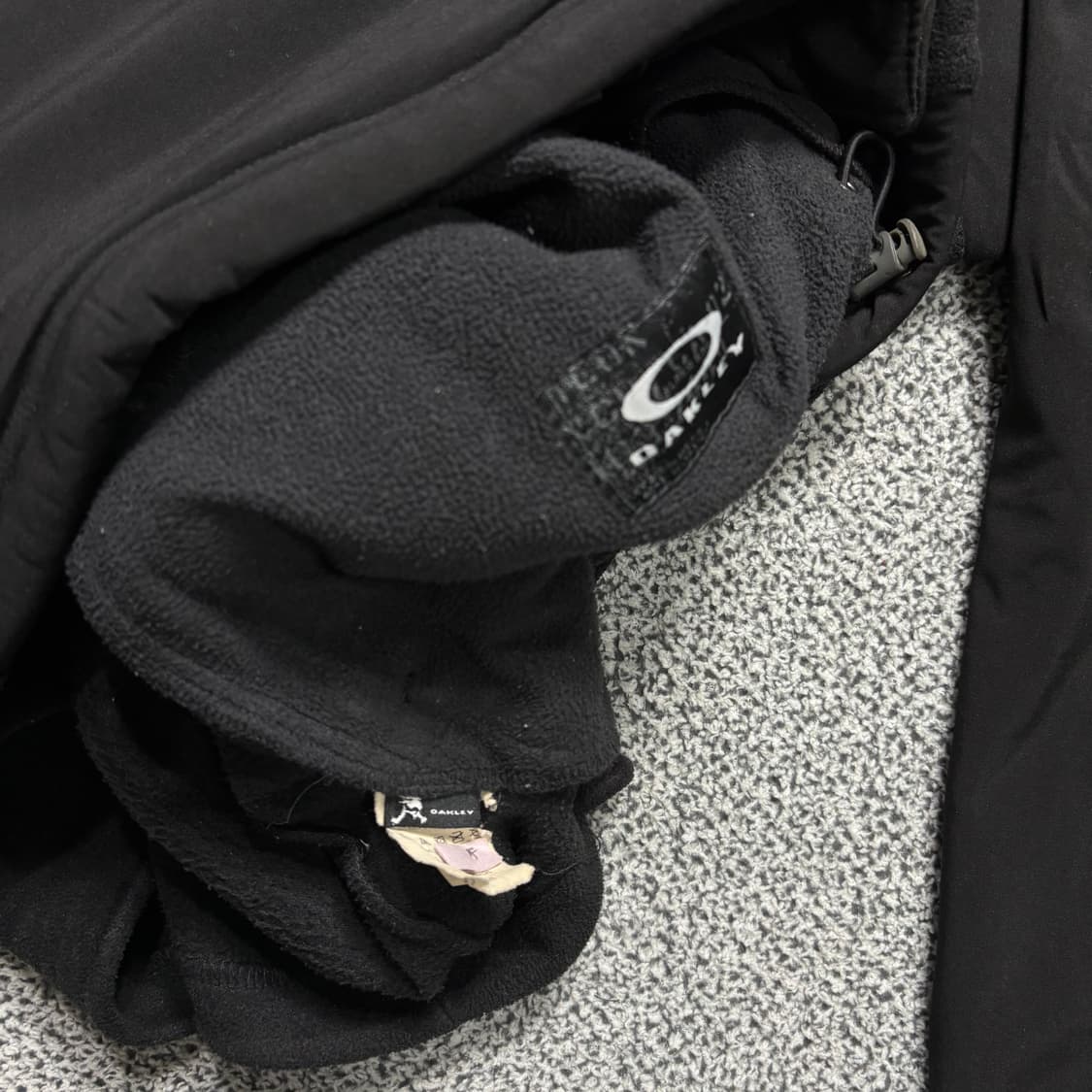 오클리 올드스쿨 스몰로고 플리스 집업 상품이미지4