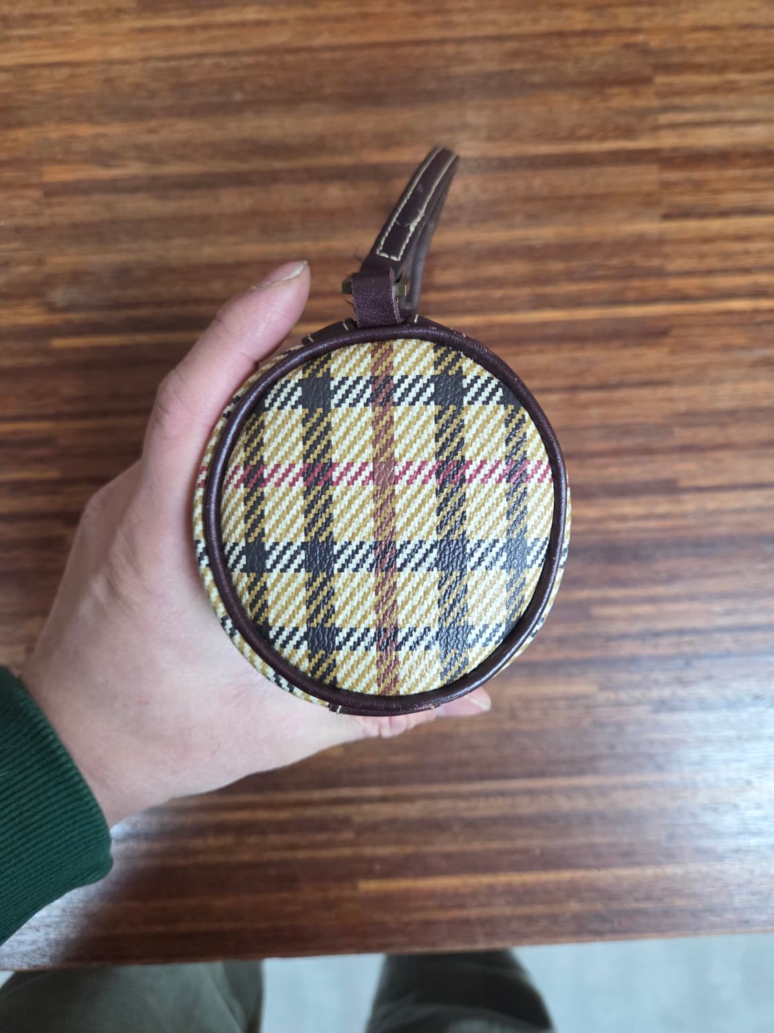 닥스 미니 원통 파우치 가죽 가방  상품이미지2