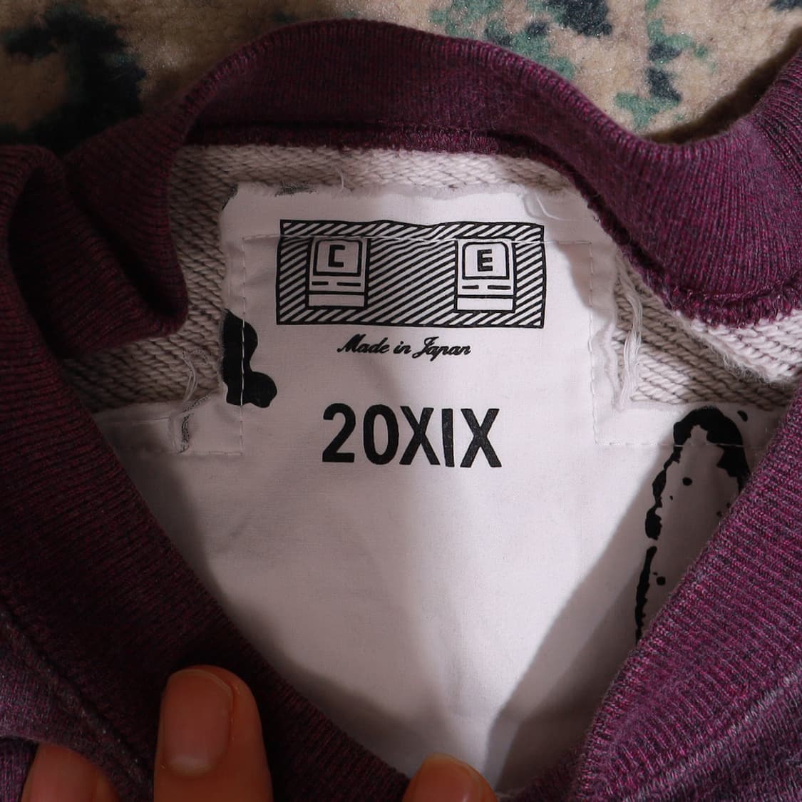 Cav Empt 카브엠트 2020 로고 자수 스웨트셔츠 (버건디 상품이미지4