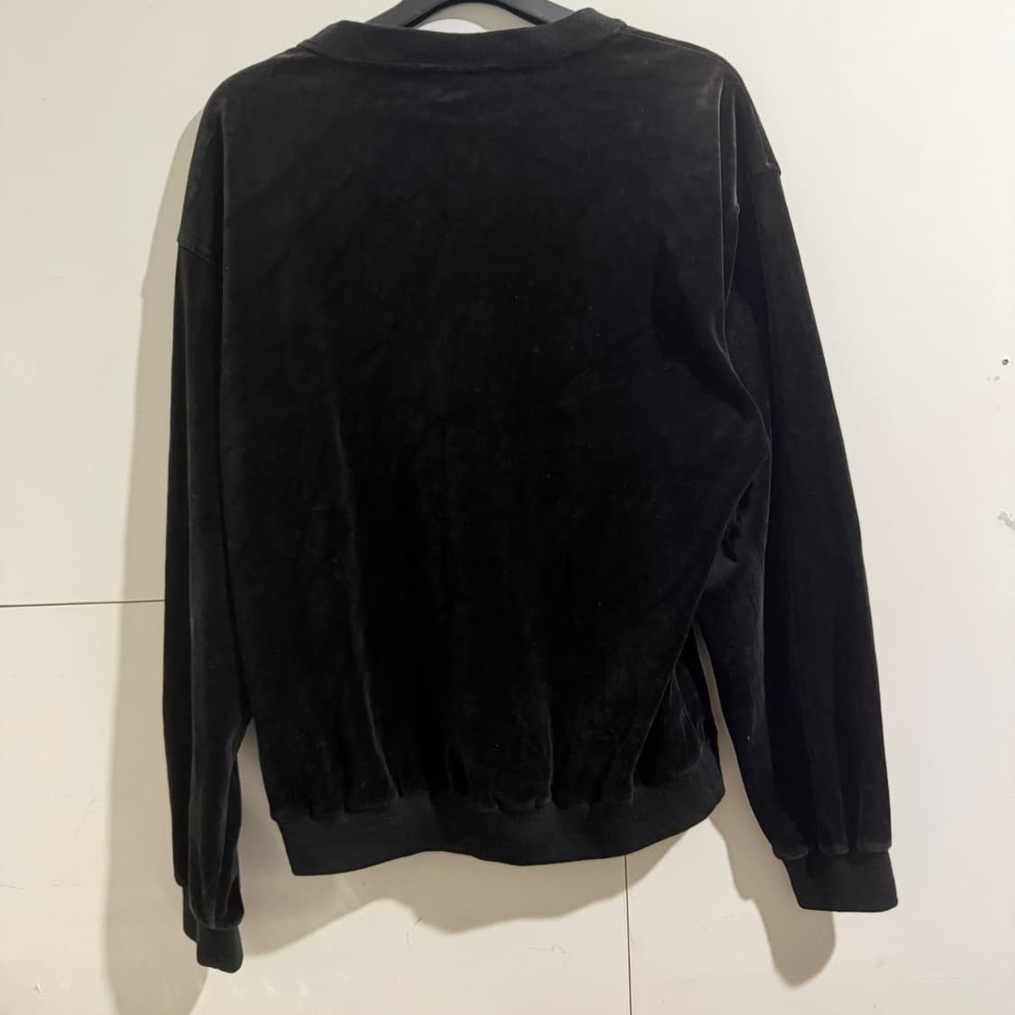 아디다스 벨벳 브이넥 맨투맨 상품이미지6