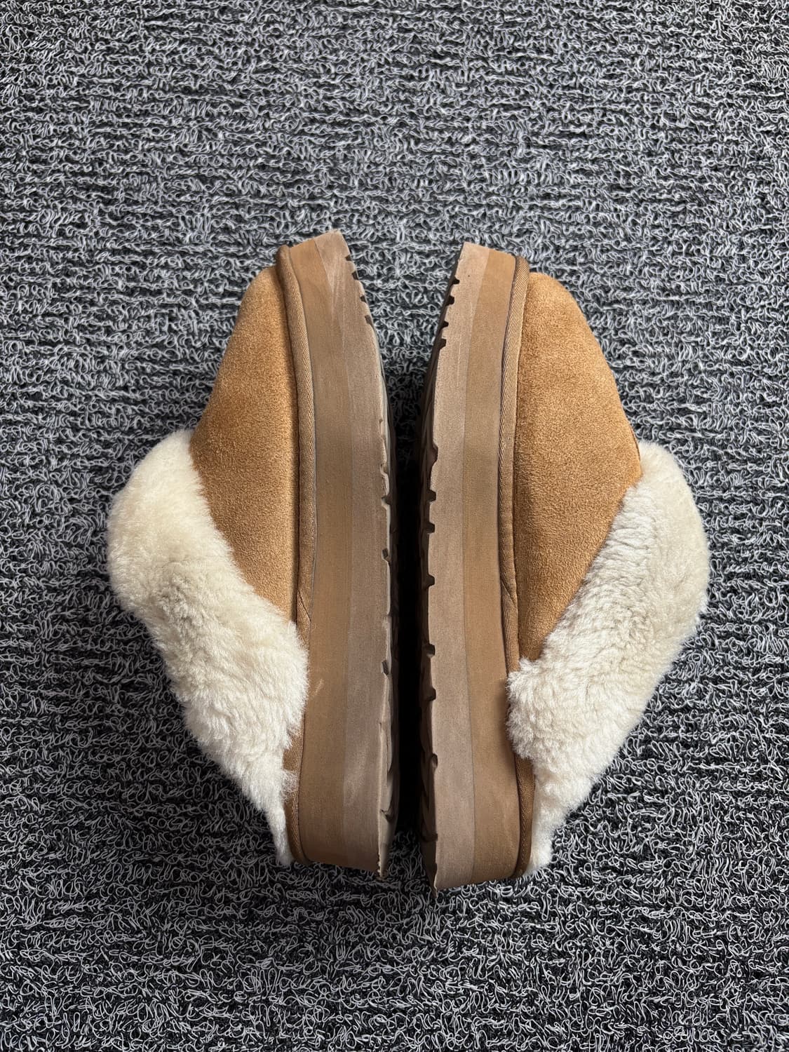 UGG 어그 오즈웨어 다니엘라 앵클 플랫폼 슈즈 2080 상품이미지4