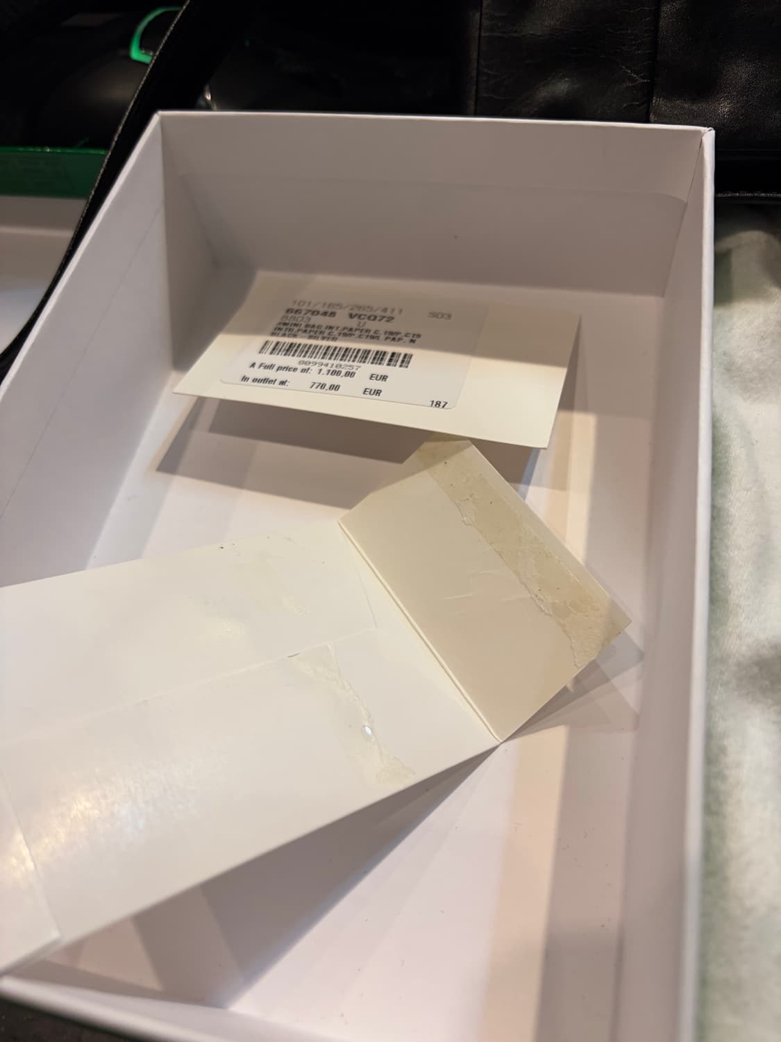 보테가 베네타 미니 레더 카세트백 블랙 상품이미지5