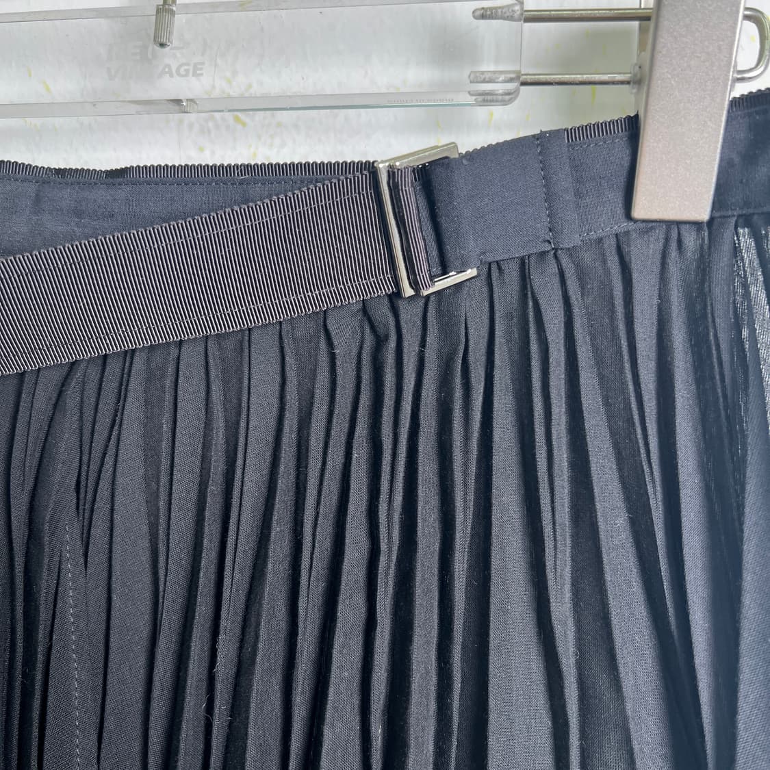 19AW sacai 사카이 블랙 플리츠 미디 스커트  상품이미지6