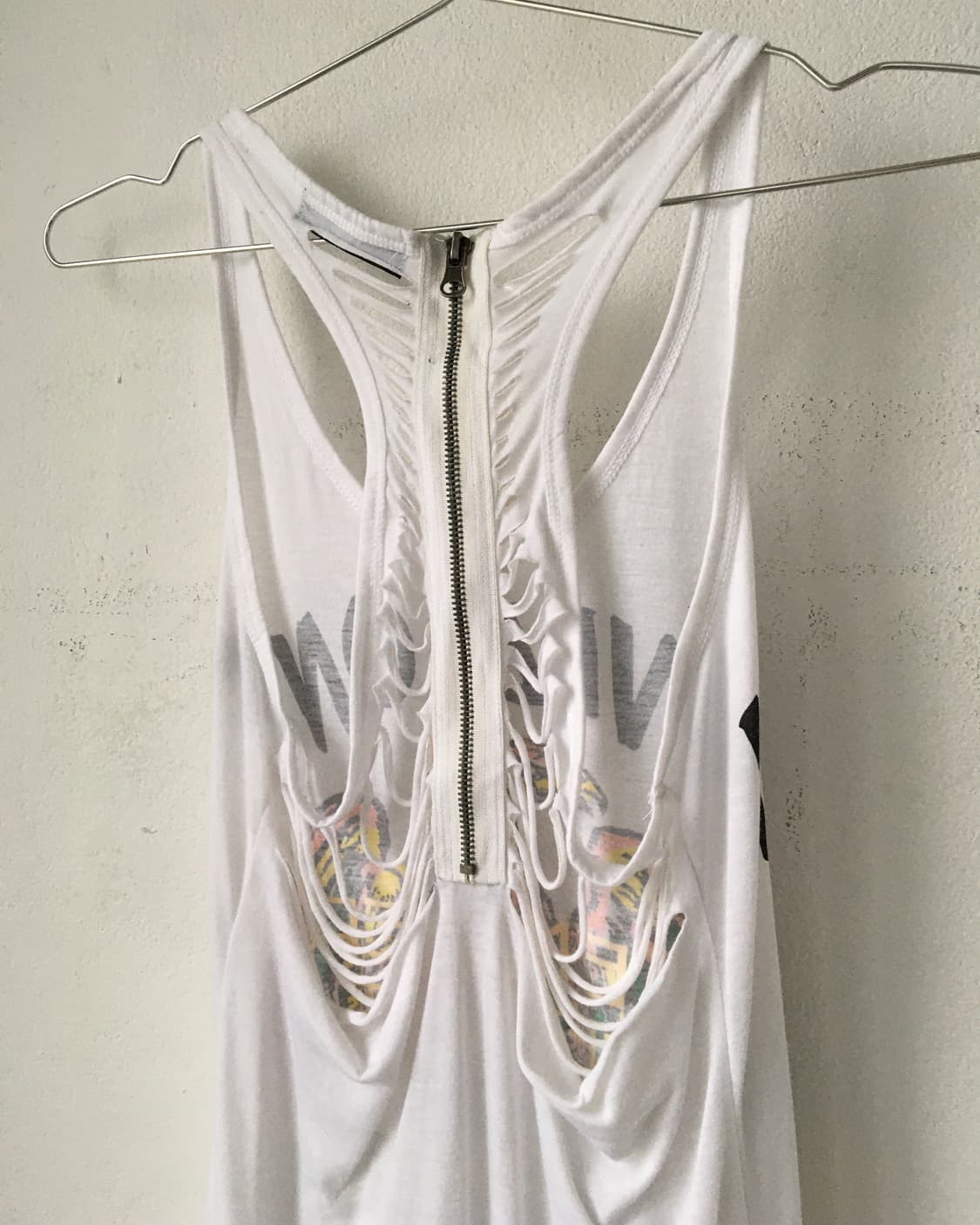 Back cut off point printing sleeveless 상품이미지4
