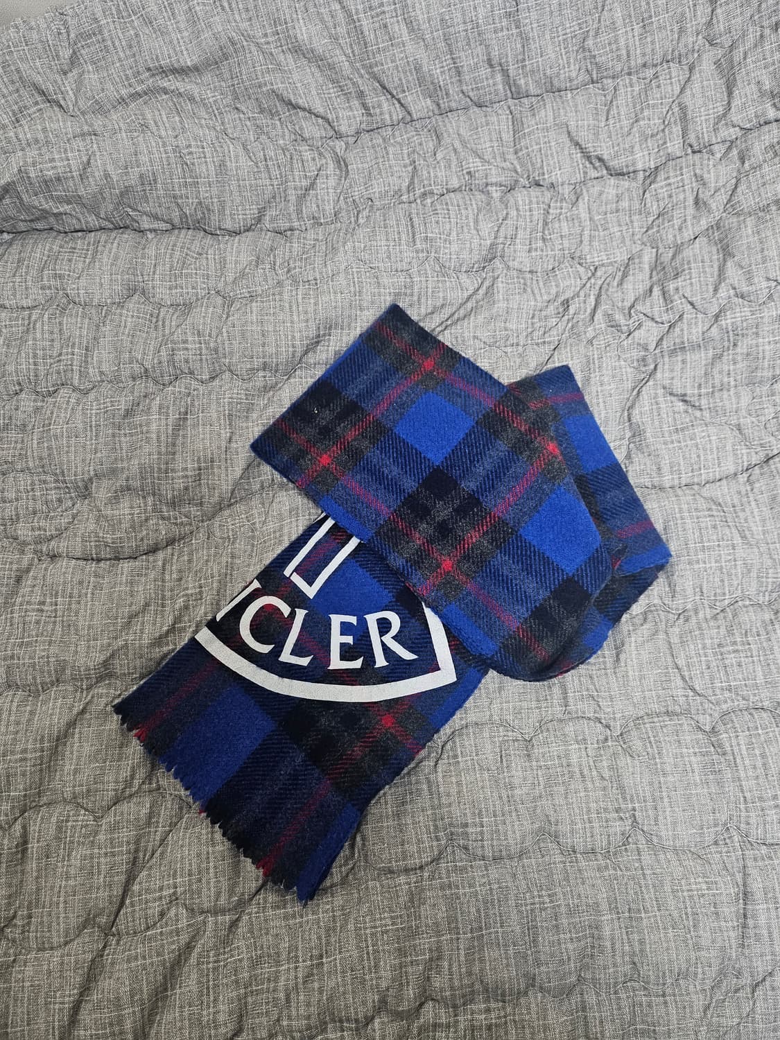 몽클레어 목도리 상품이미지1