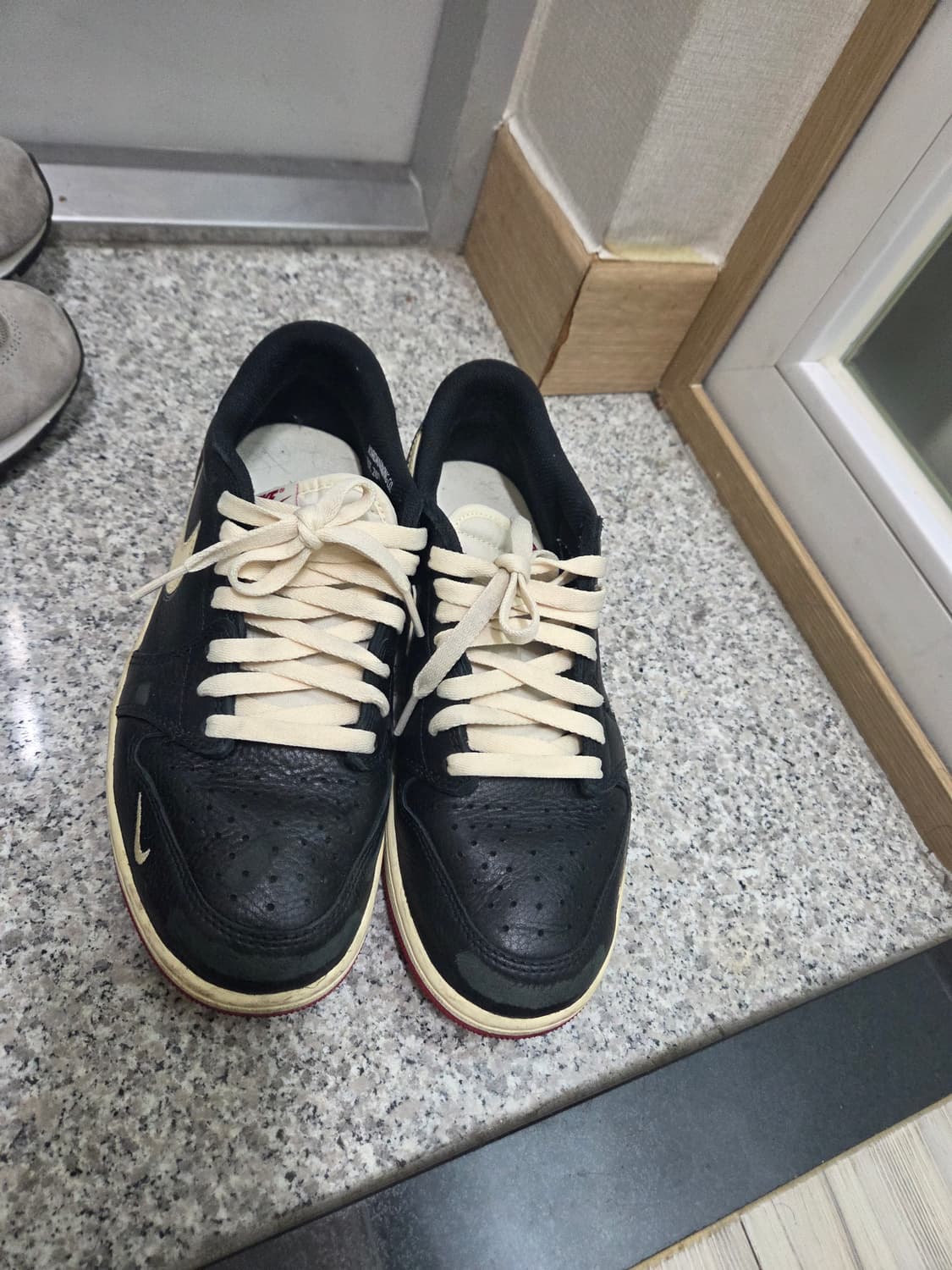 조던 1 x 나이젤 실베스터 260팝니다 상품이미지2