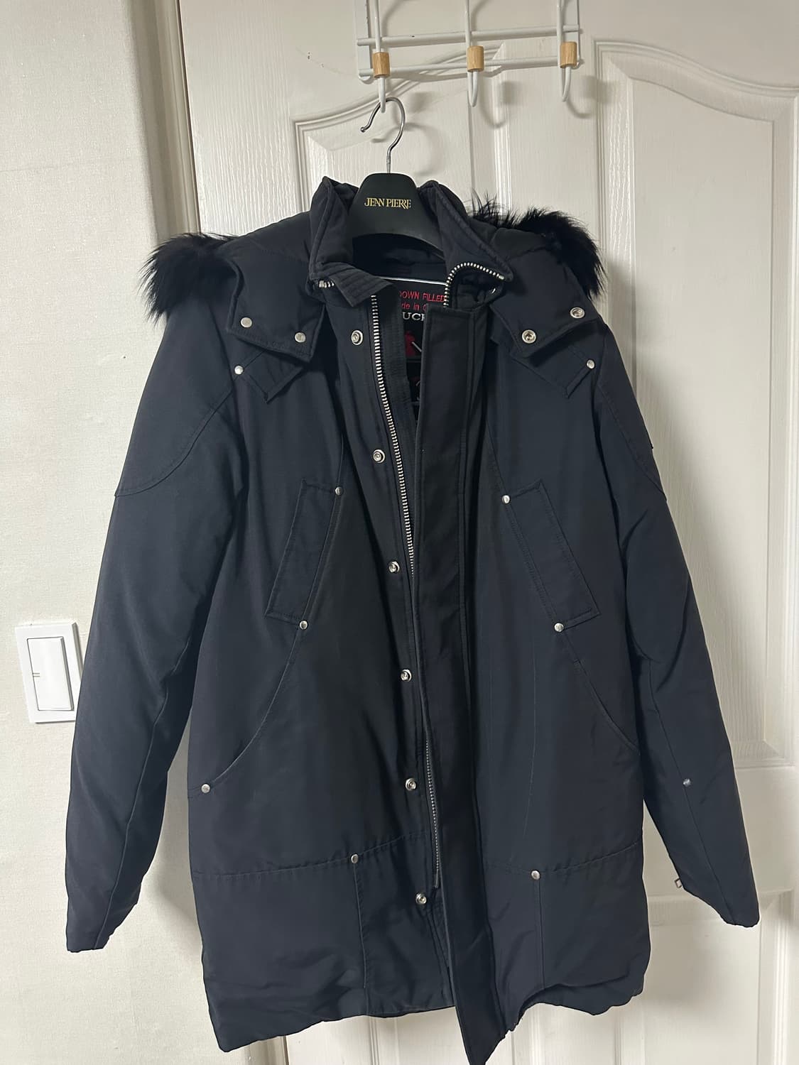 무스너클 스틸링 블랙 폭스퍼 구스다운 롱패딩 사이즈M(100-105) 상품이미지1