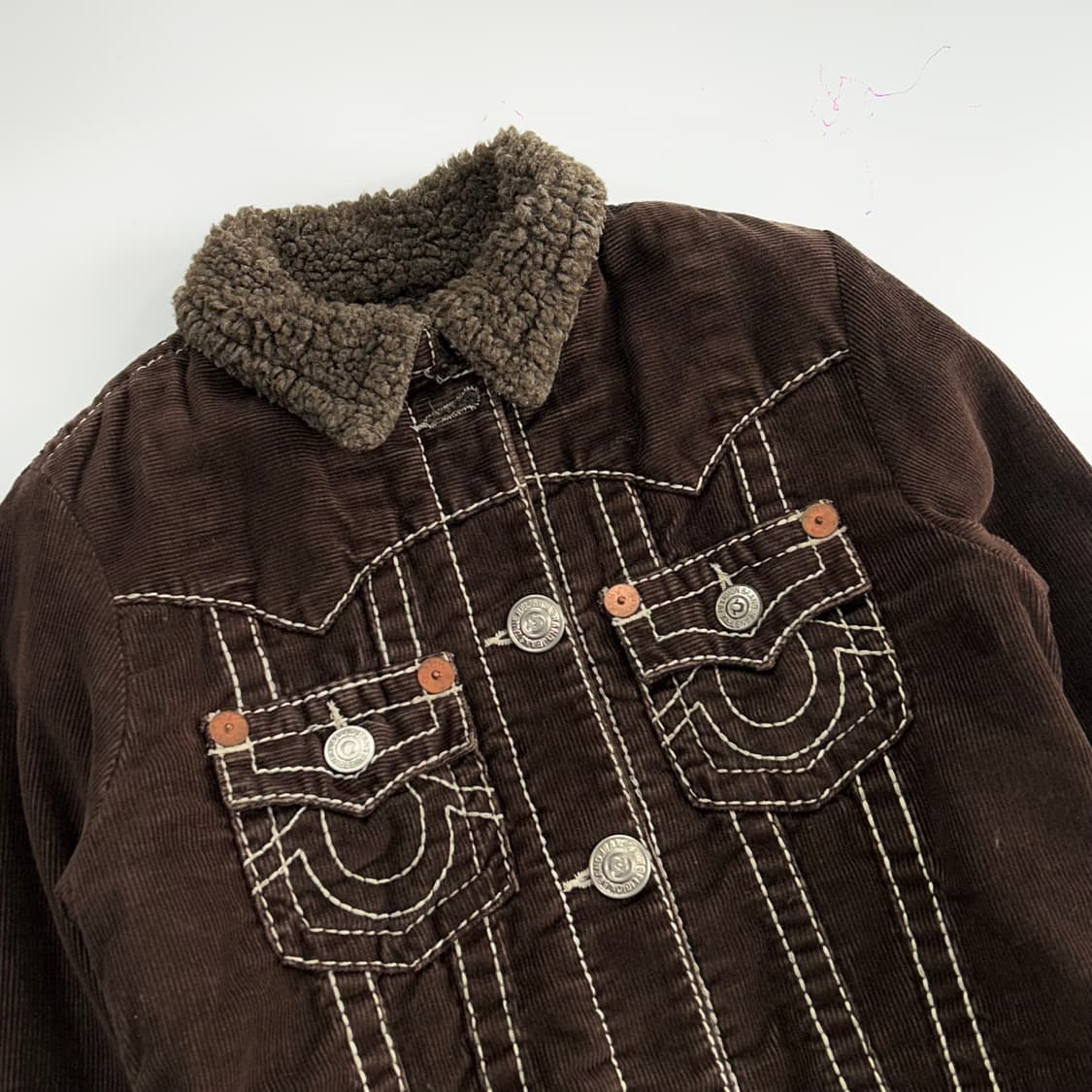 True relilgion 트루릴리젼 스티치 퍼 안감 코듀로이 자켓 상품이미지4