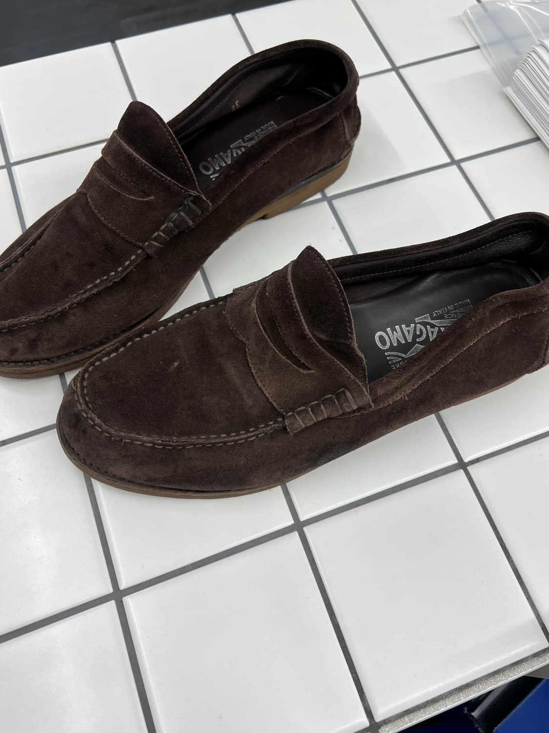 살바토레 페레가모 스웨이드 로퍼 상품이미지3