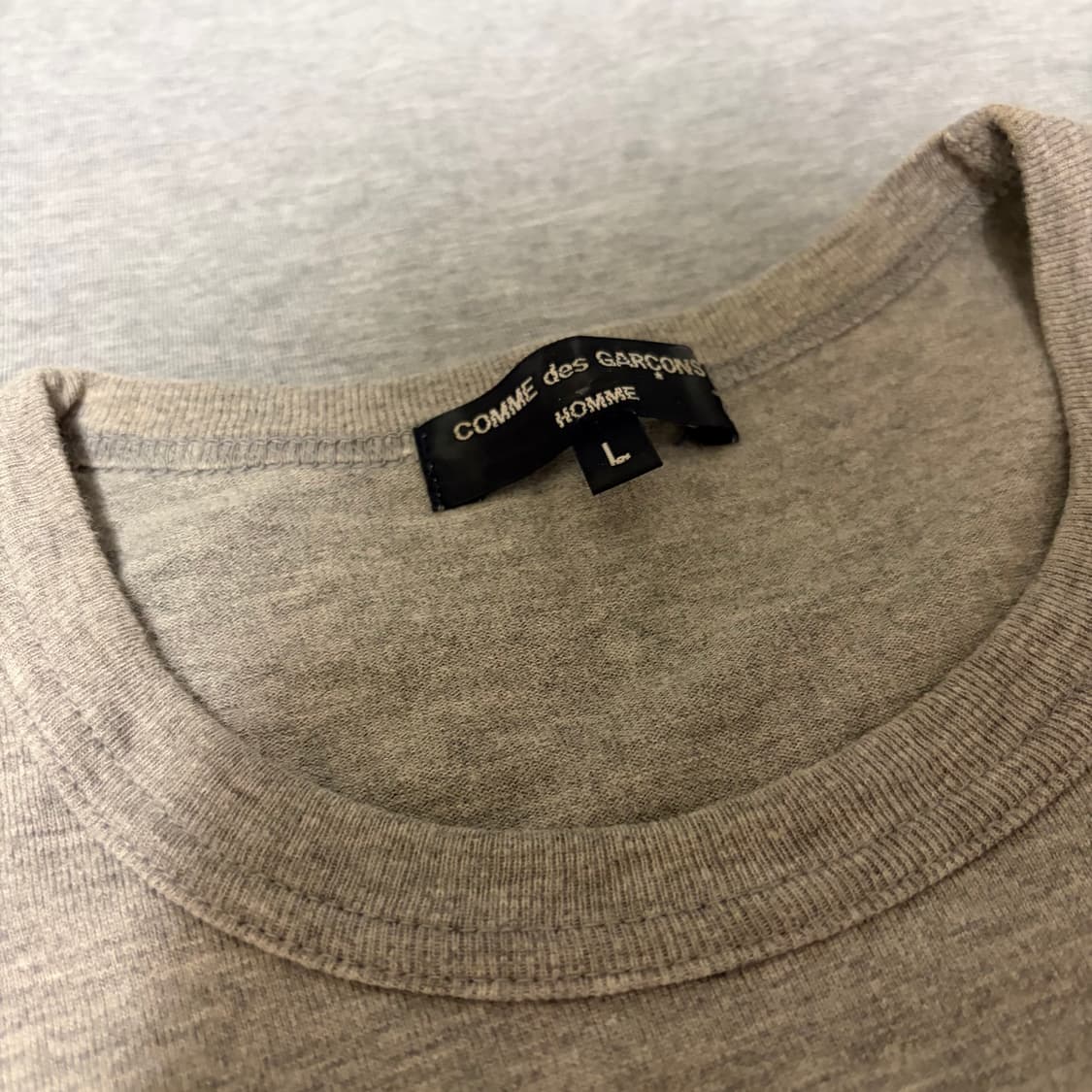[L] 꼼데가르송 옴므 로고 티셔츠 상품이미지3