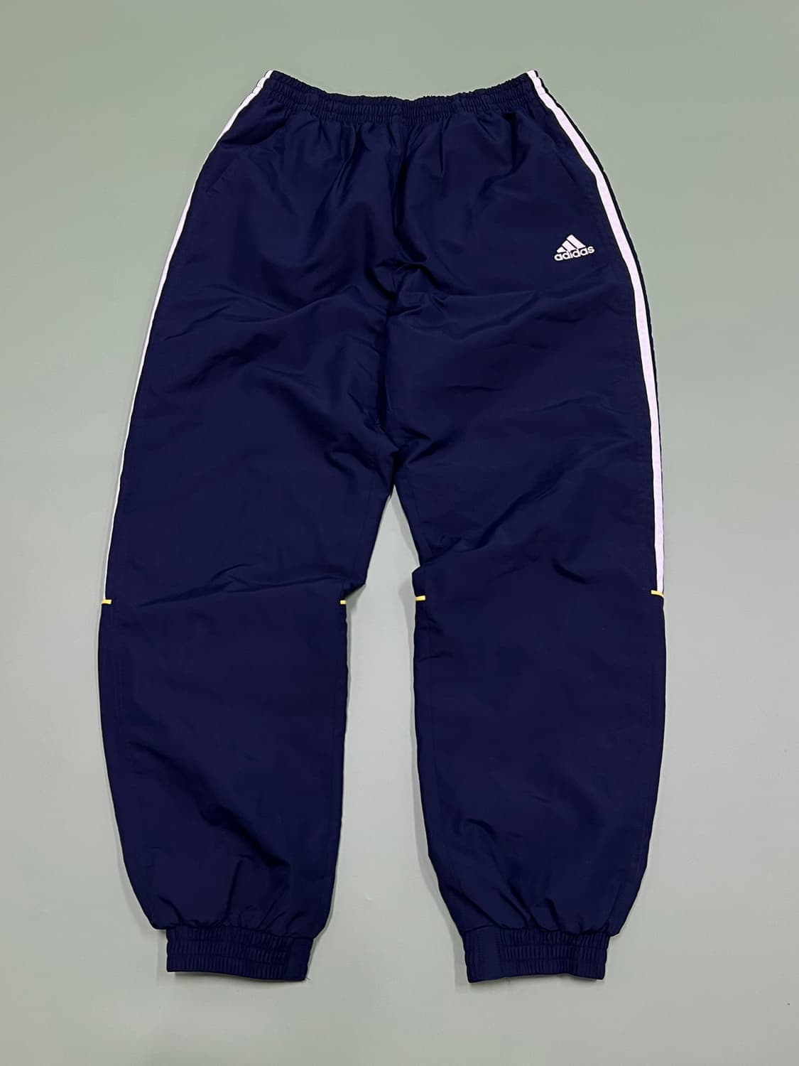 (70) 아디다스 보이즈 올드스쿨 삼선 웜업 트랙 조거 팬츠 상품이미지2