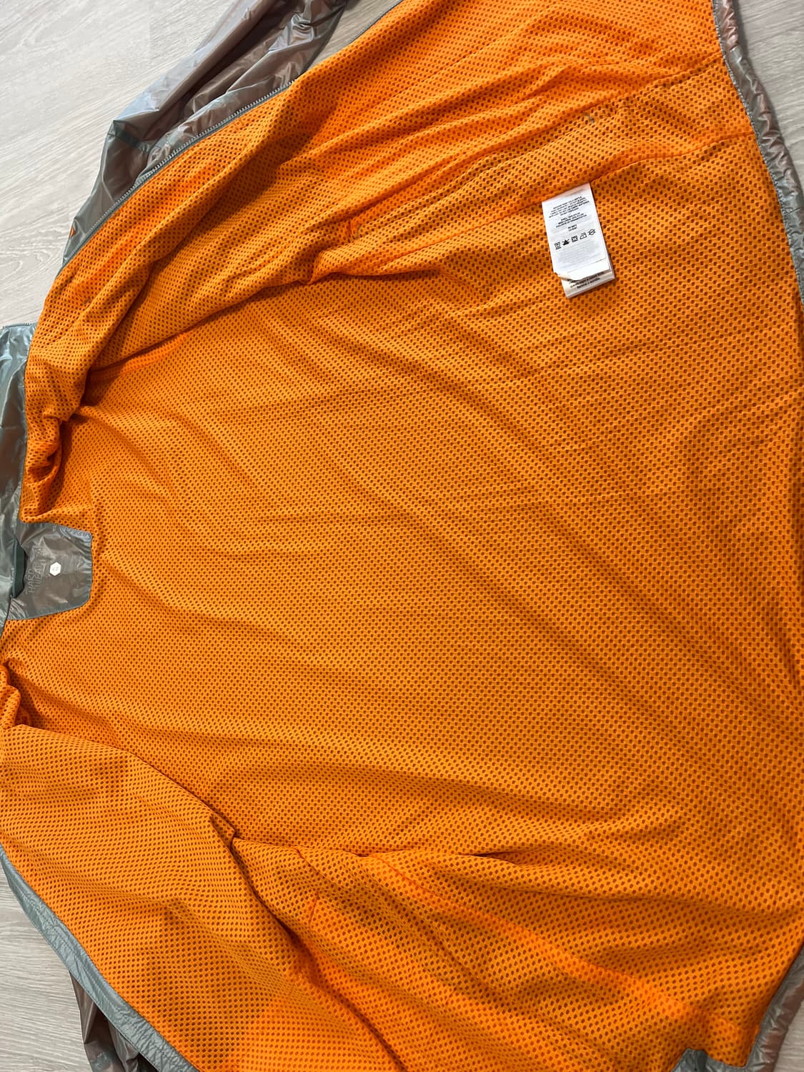 마운틴하드웨어 러닝자켓 XL 상품이미지7