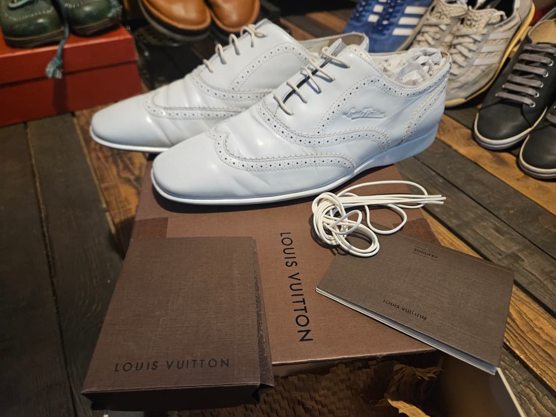 루이비통 LV 남성 화이트 가죽 슈즈 / 클래식 레어 / 정품 풀구성
 상품이미지1