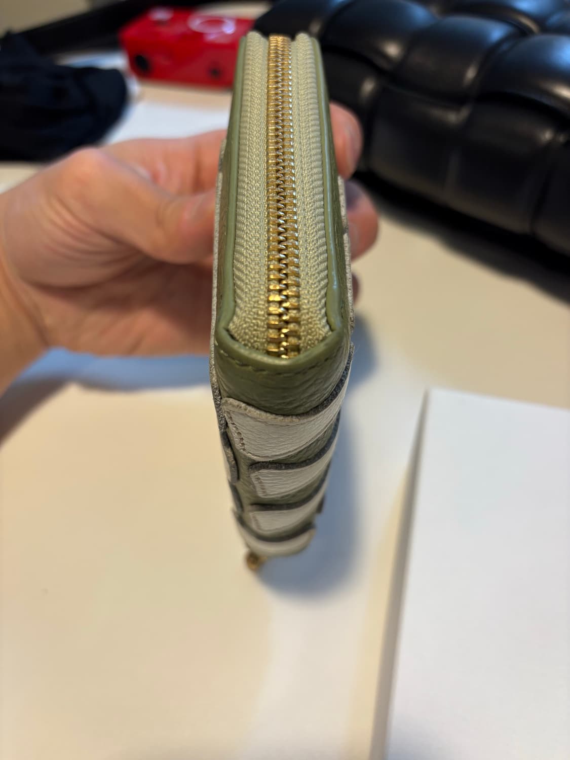 캐피탈 썸즈 업 본 핸드 지퍼 지갑 올리브 상품이미지7