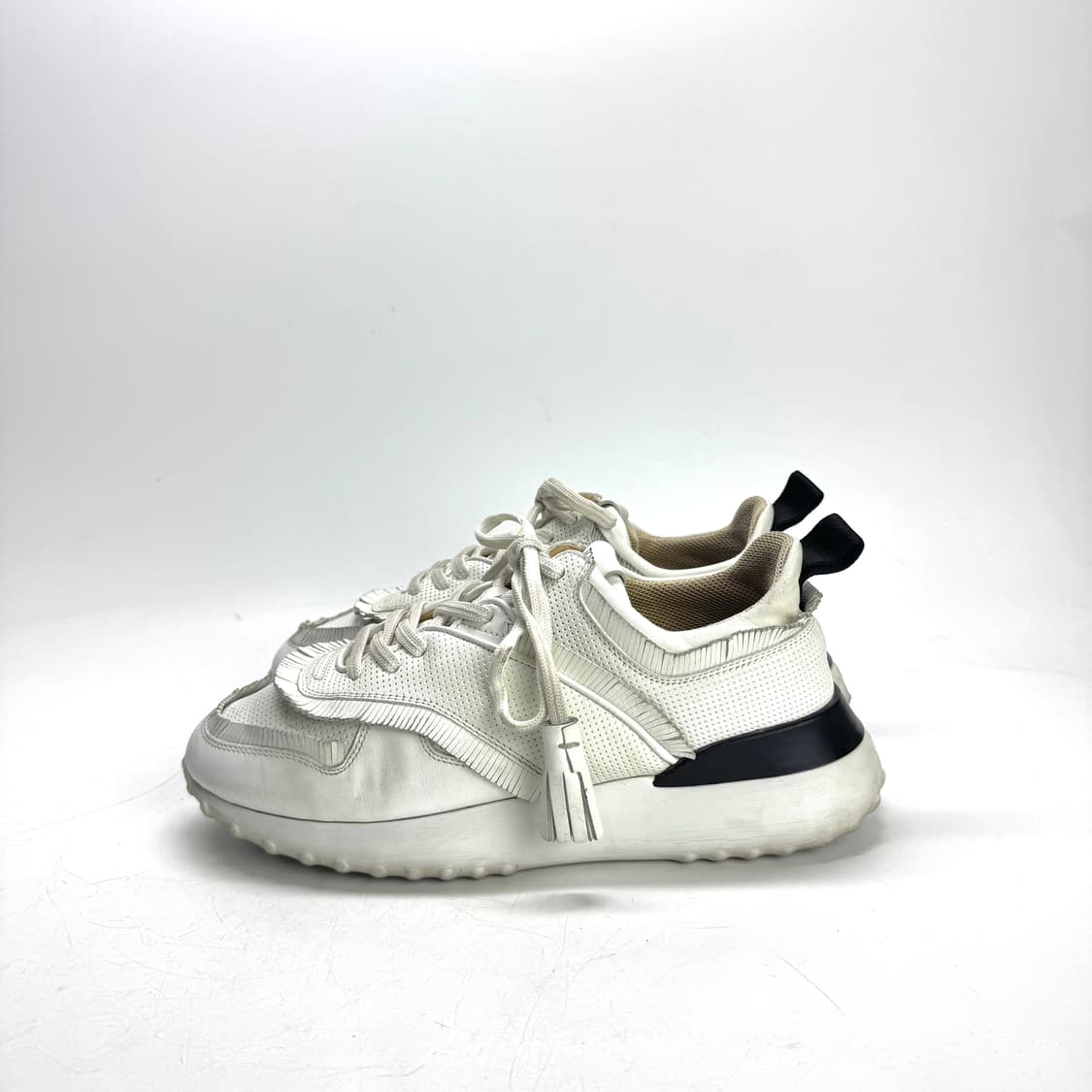 TOD'S 토즈 태슬 스니커즈 235 상품이미지1