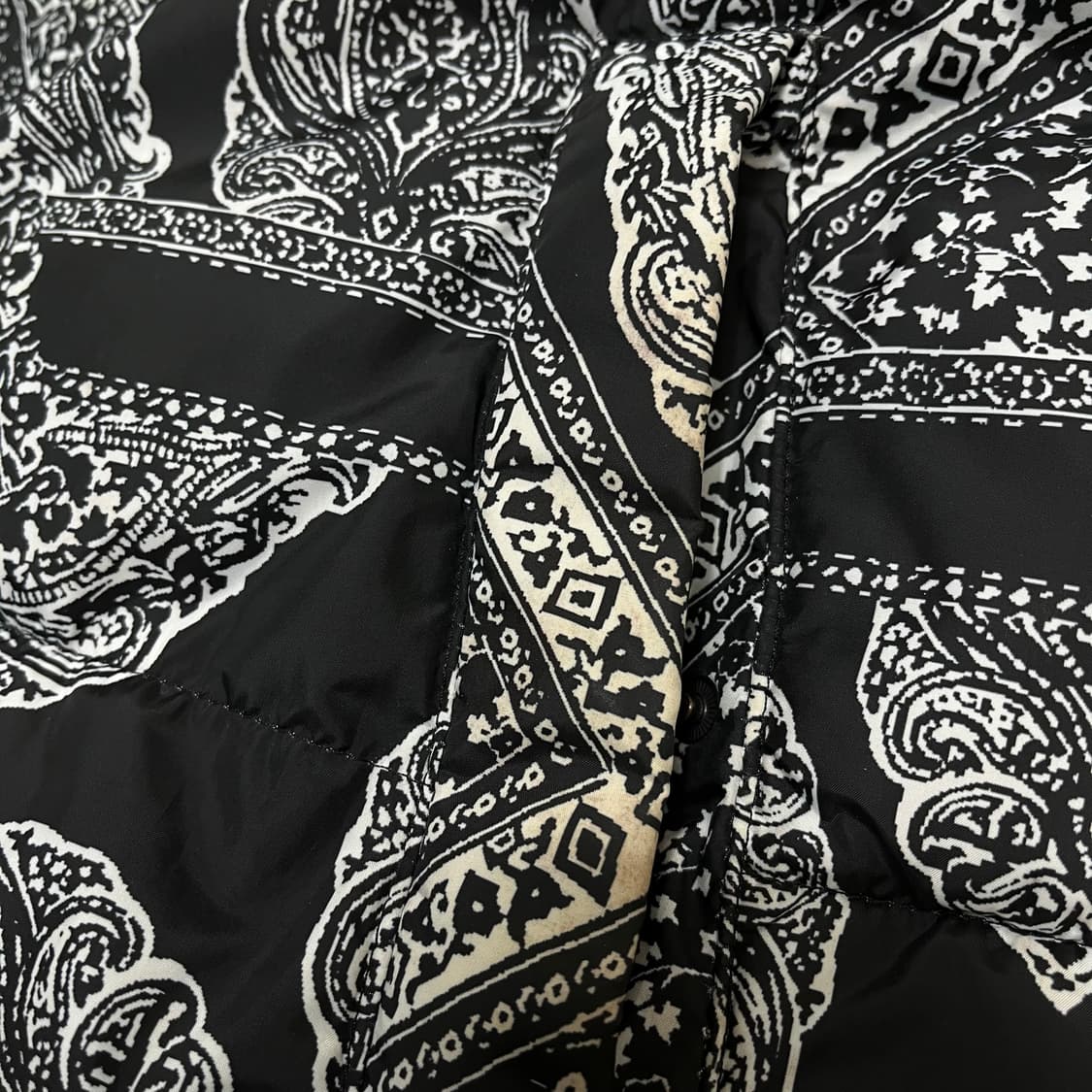 자라 반다나 페이즐리 다운 패딩 XL/105 상품이미지8