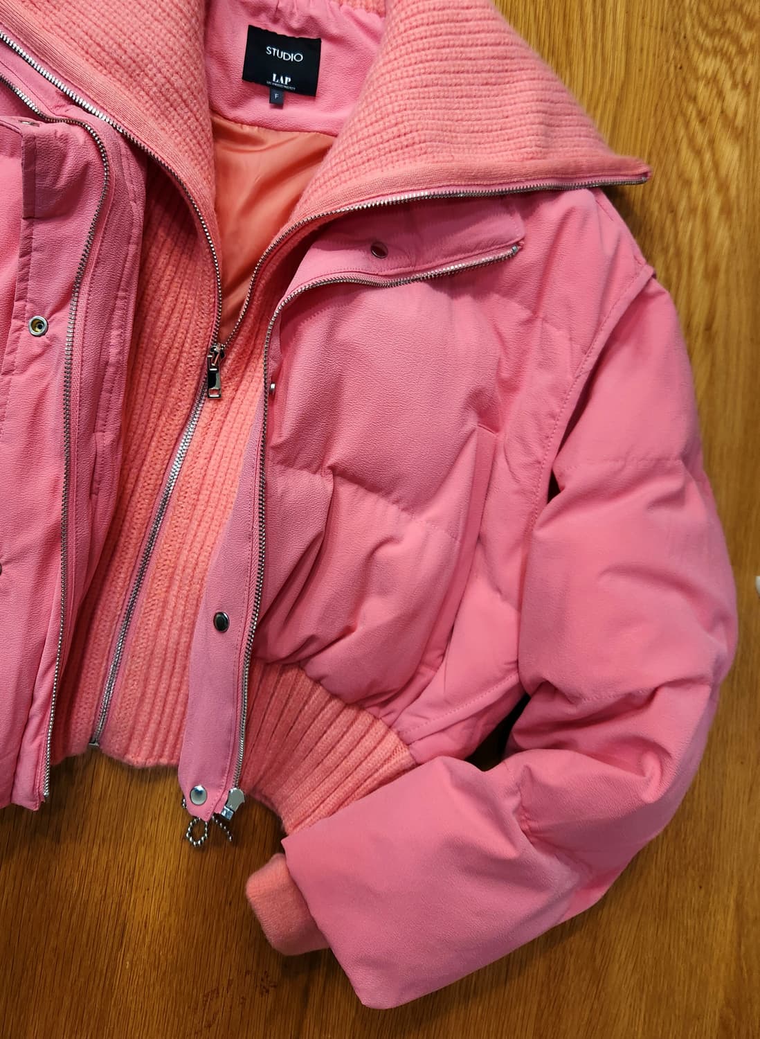 (새상품)LAP 핑크 니트 배색 크롭 패딩 상품이미지4