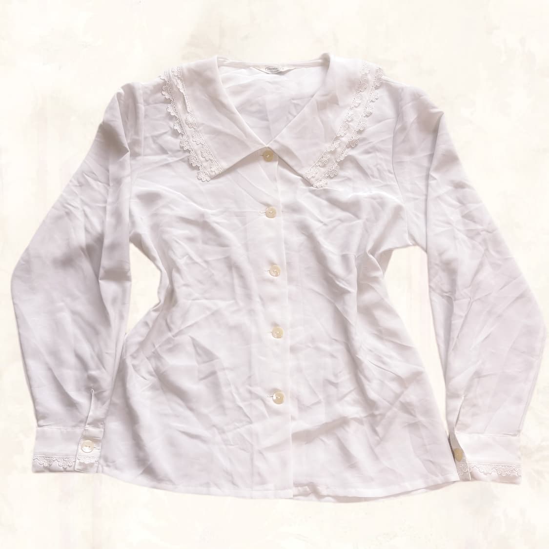 (이체시에눌) 일본 페어리 모리걸 플라워 레이스 패턴 화이트 블라우스  상품이미지1