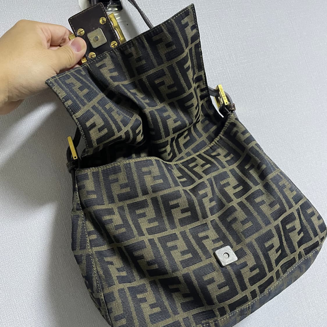 빈티지 펜디 FF 주카패턴 맘마숄더백 상품이미지8