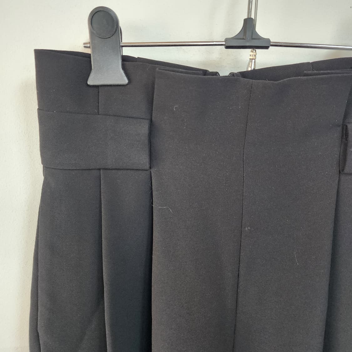 코스 블랙 와이드 핀턱 슬랙스 상품이미지2