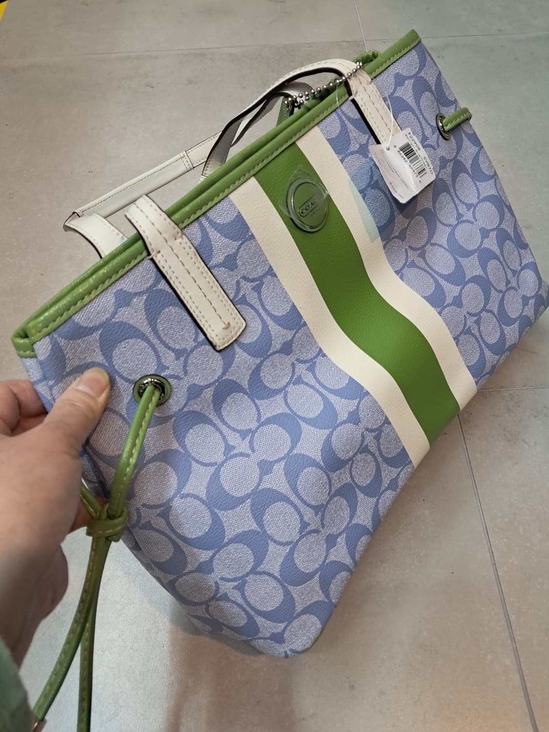 코치 시그니처 연보라 라임 토트백( 새상품) 상품이미지2