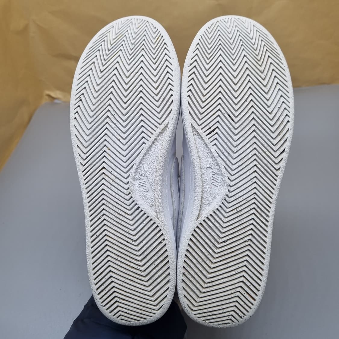 나이키 코트 로얄2 여성스니커즈240  상품이미지3