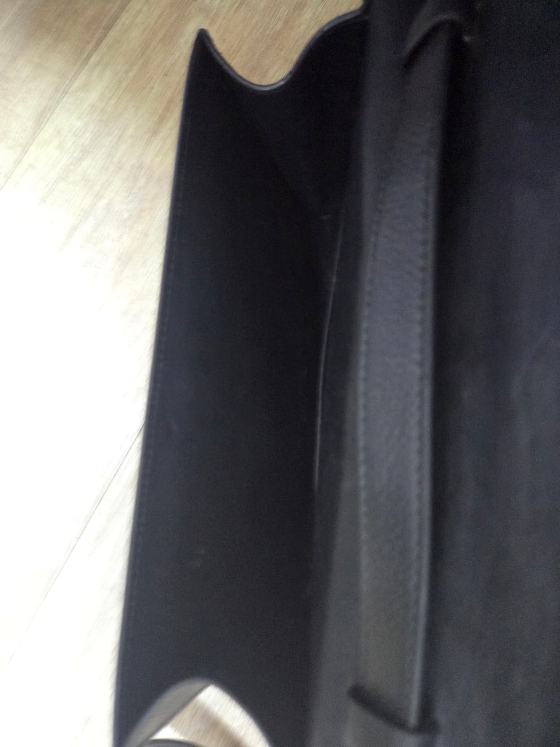 발렌시아가 카 플랩,크로스백 블랙 상품이미지8