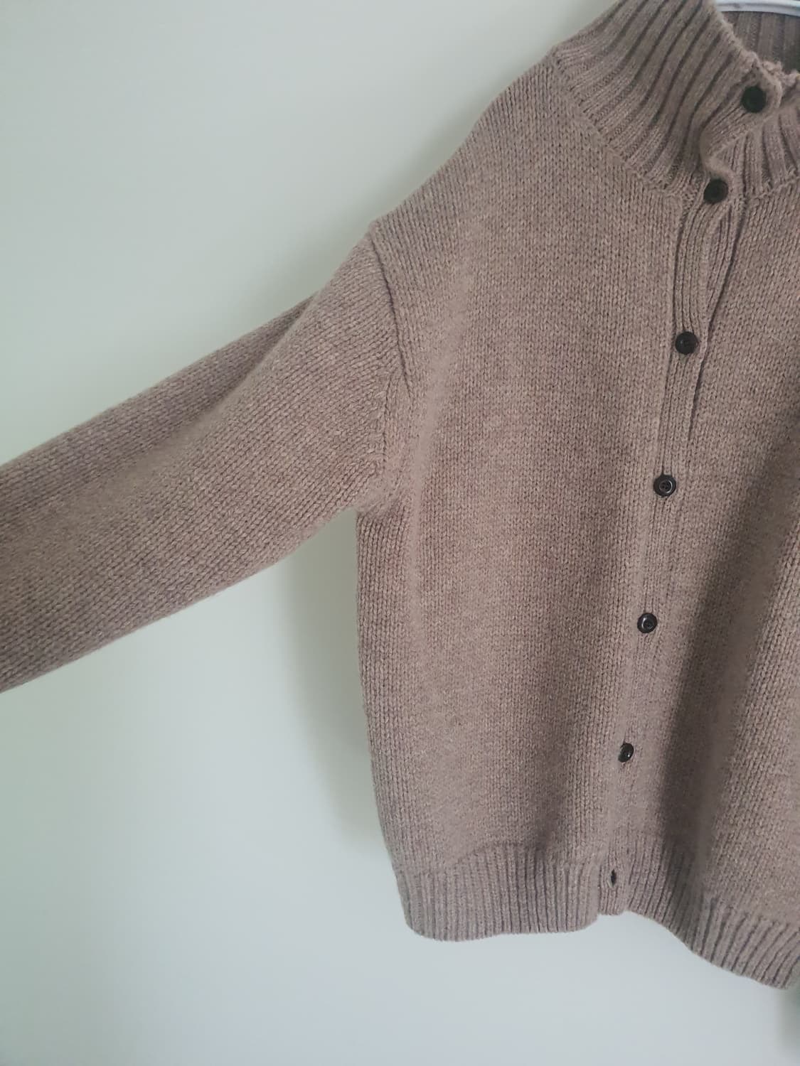 시야쥬 하이넥 니트 가디건 상품이미지6