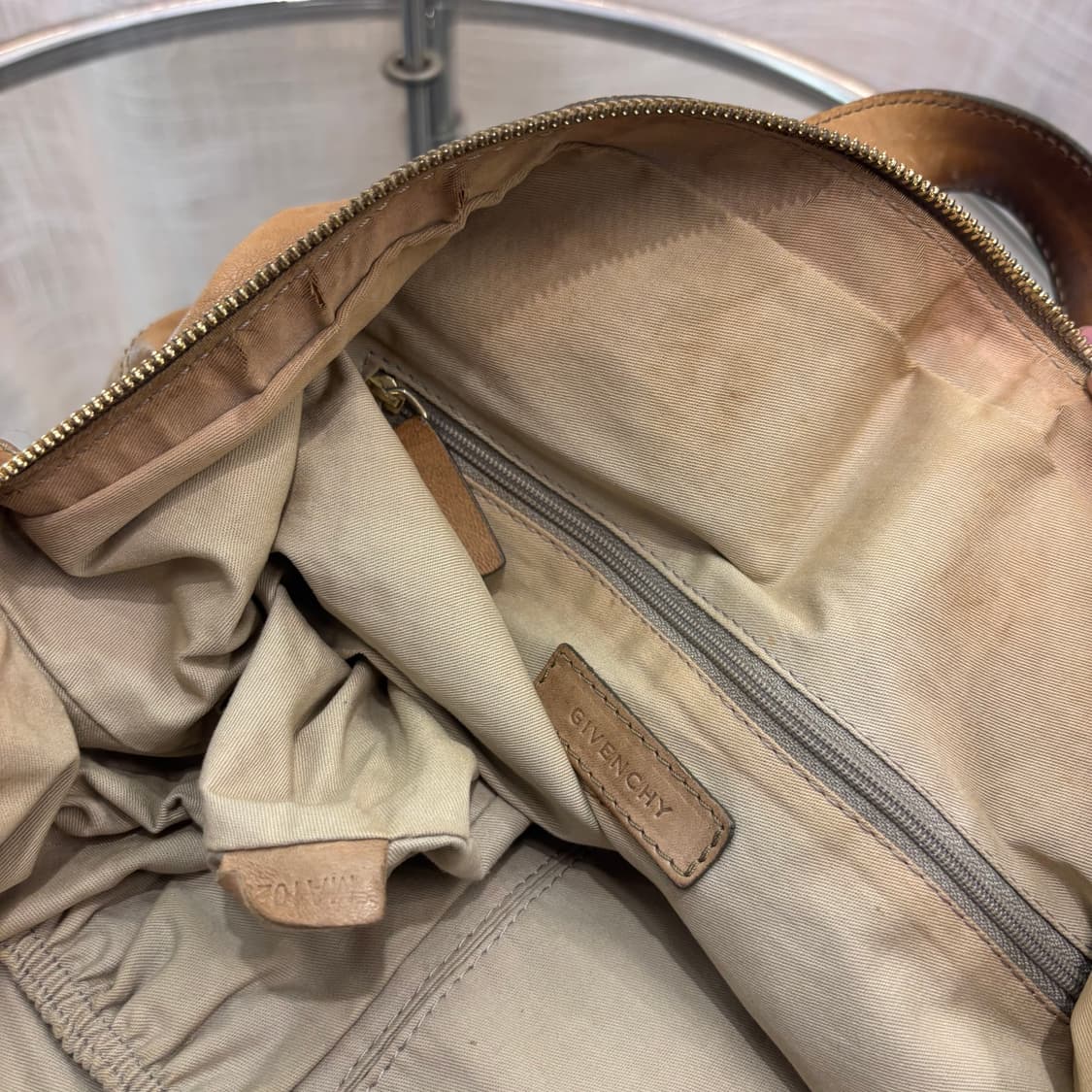 정품 지방시 나이팅게일 토트백     상품이미지7