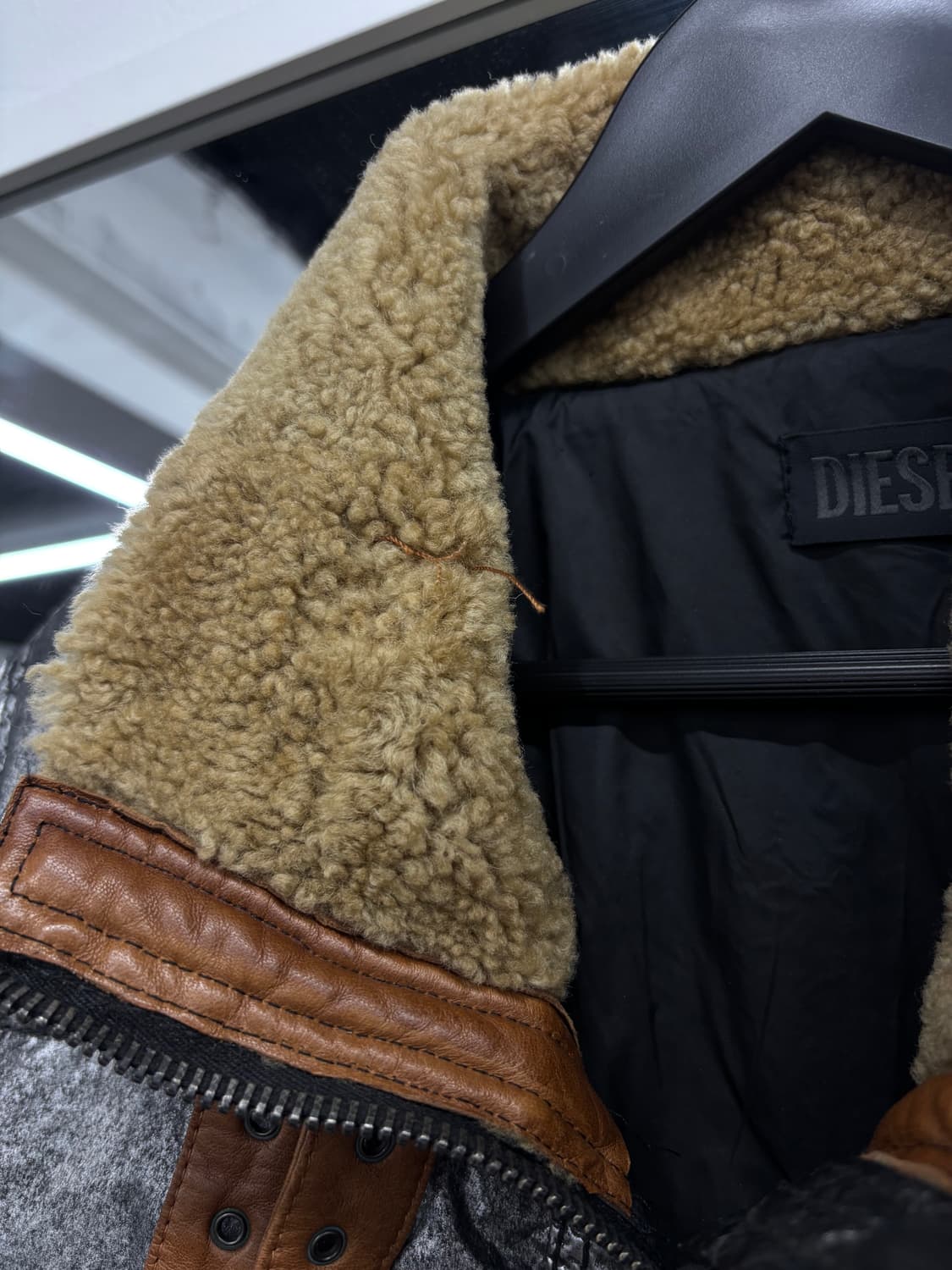 디젤 넥 버클 실버 패딩 상품이미지6