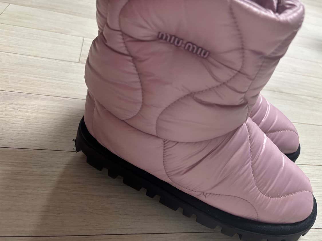 미우미우 패딩 부츠 사이즈 38 상품이미지4