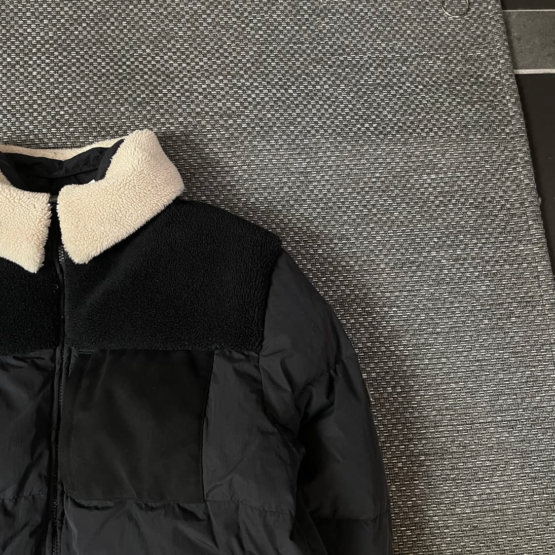 코닥 블랙 플리스 혼합 덕다운 패딩 XL 상품이미지3