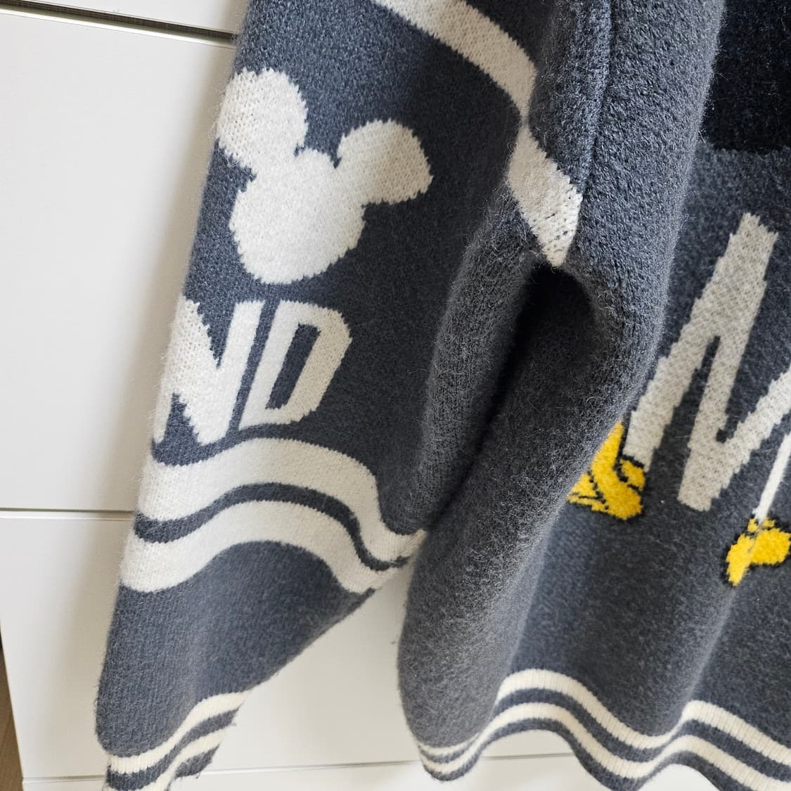 디즈니 미키 카라니트 스웨터 오버핏 상품이미지3