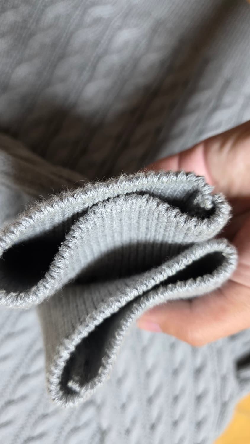 [3,새상품급]톰브라운 케이블 니트 그레이 상품이미지6