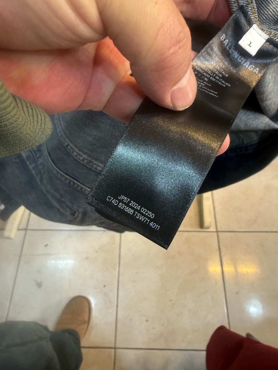 1/100-105 정품 발렌시아가 컷업 데님자켓 팝니다 상품이미지6