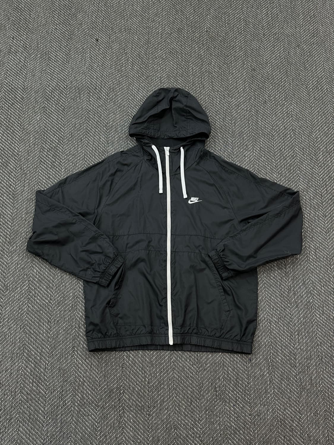 나이키 바람막이 블랙 상품이미지3
