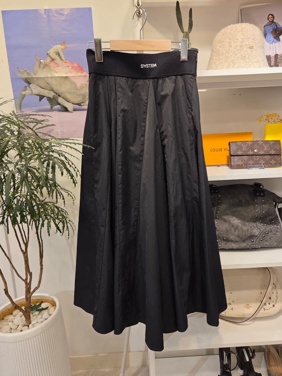 시스템 블랙 플레어 롱 스커트 상품이미지1
