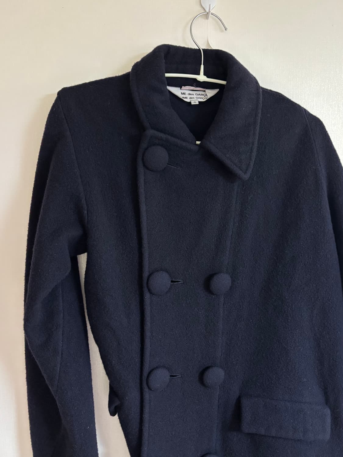 꼼데가르송 트위스트 버튼 코트 상품이미지4