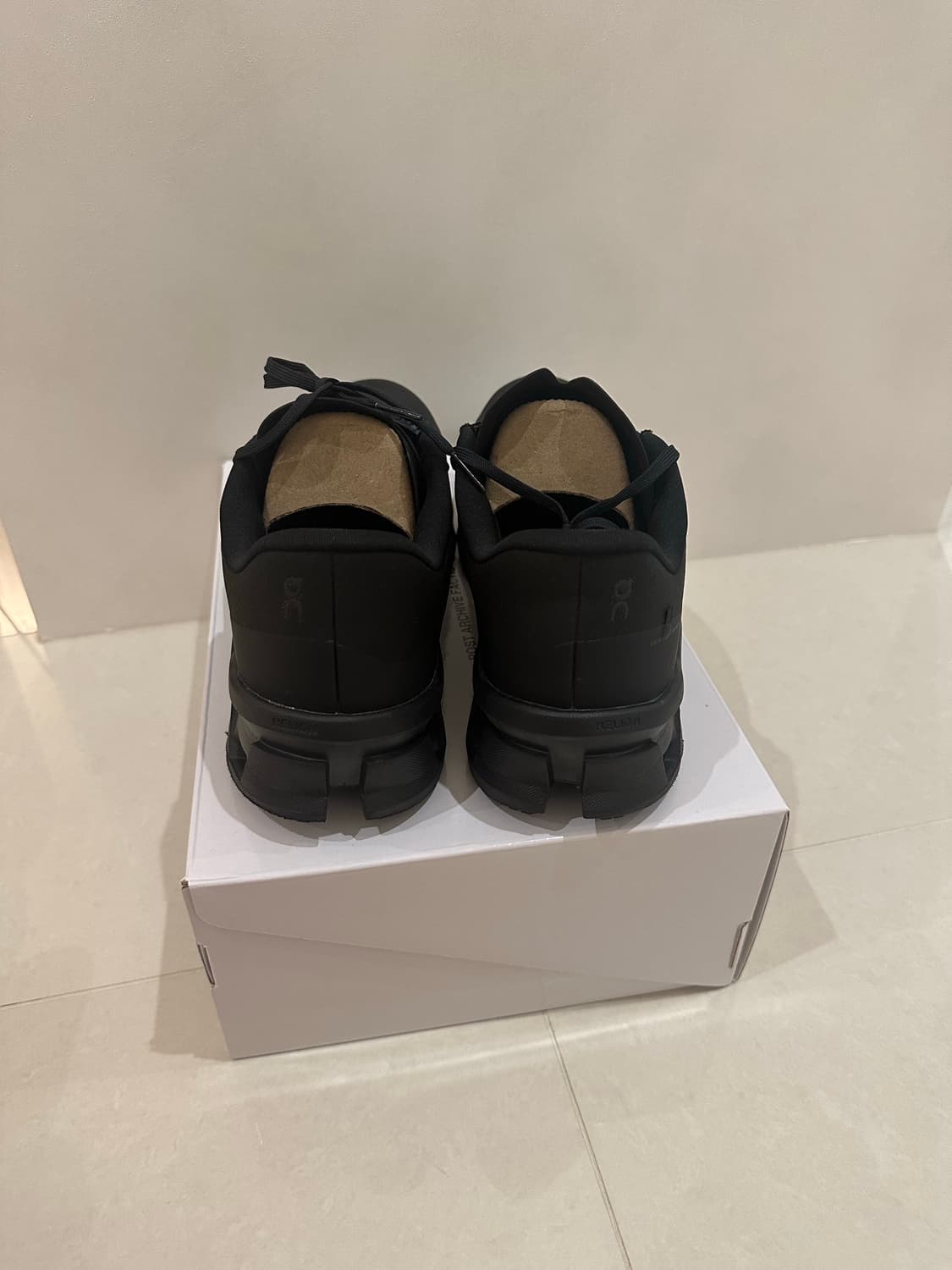 [USED][280] ON x PAF CLOUDMONSTER 2 상품이미지5