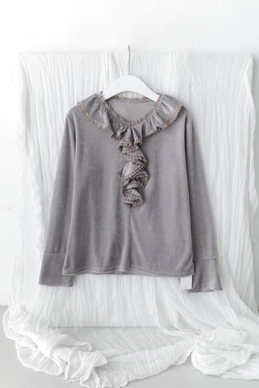 frill velvet long sleeve 상품이미지1