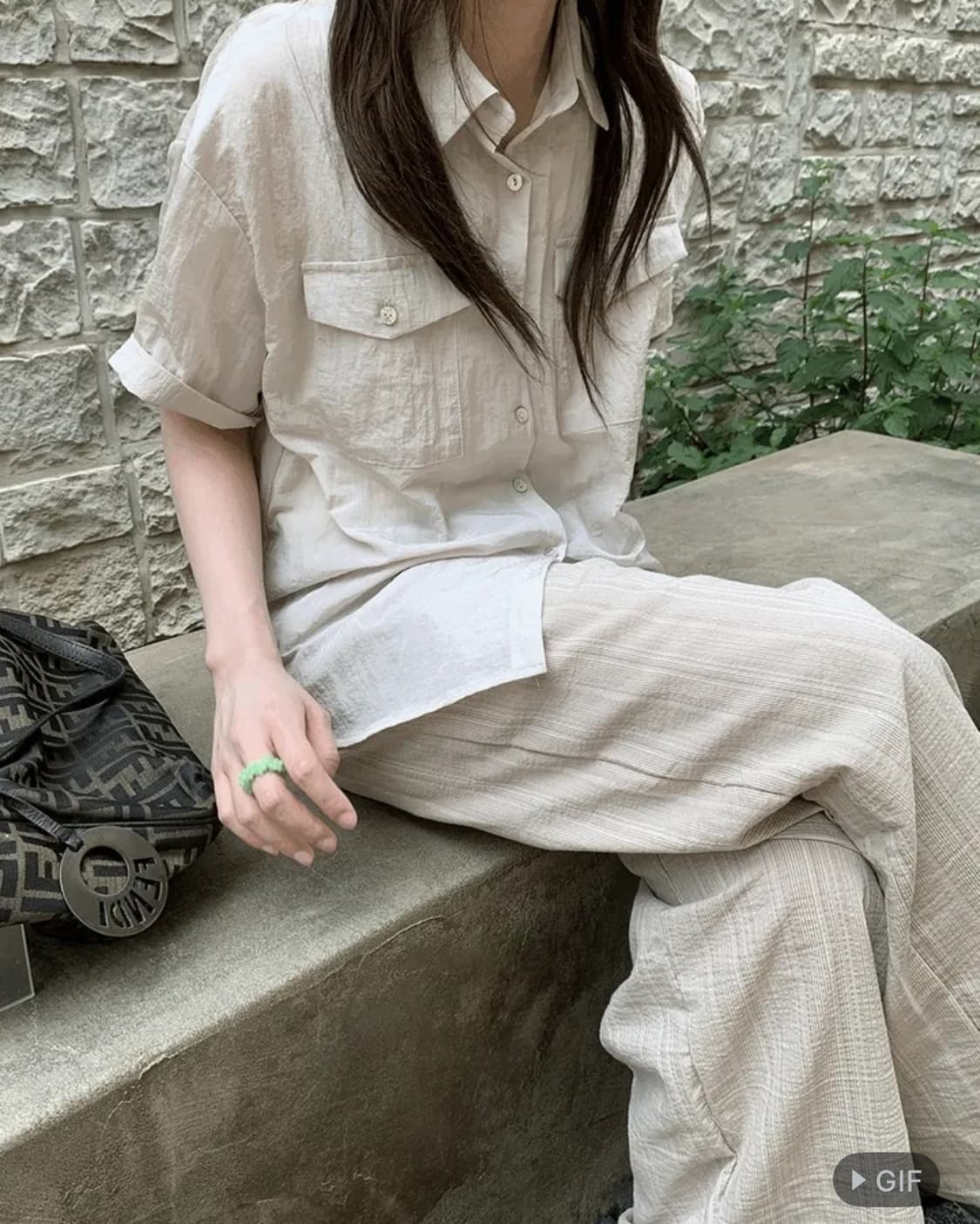 하우유 애스터 글로시 포켓 반팔셔츠 상품이미지1