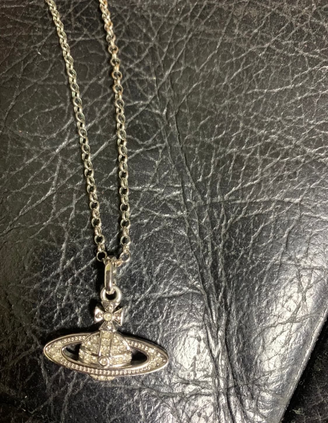 크림 구매 정품 비비안웨스트우드 목걸이 상품이미지1